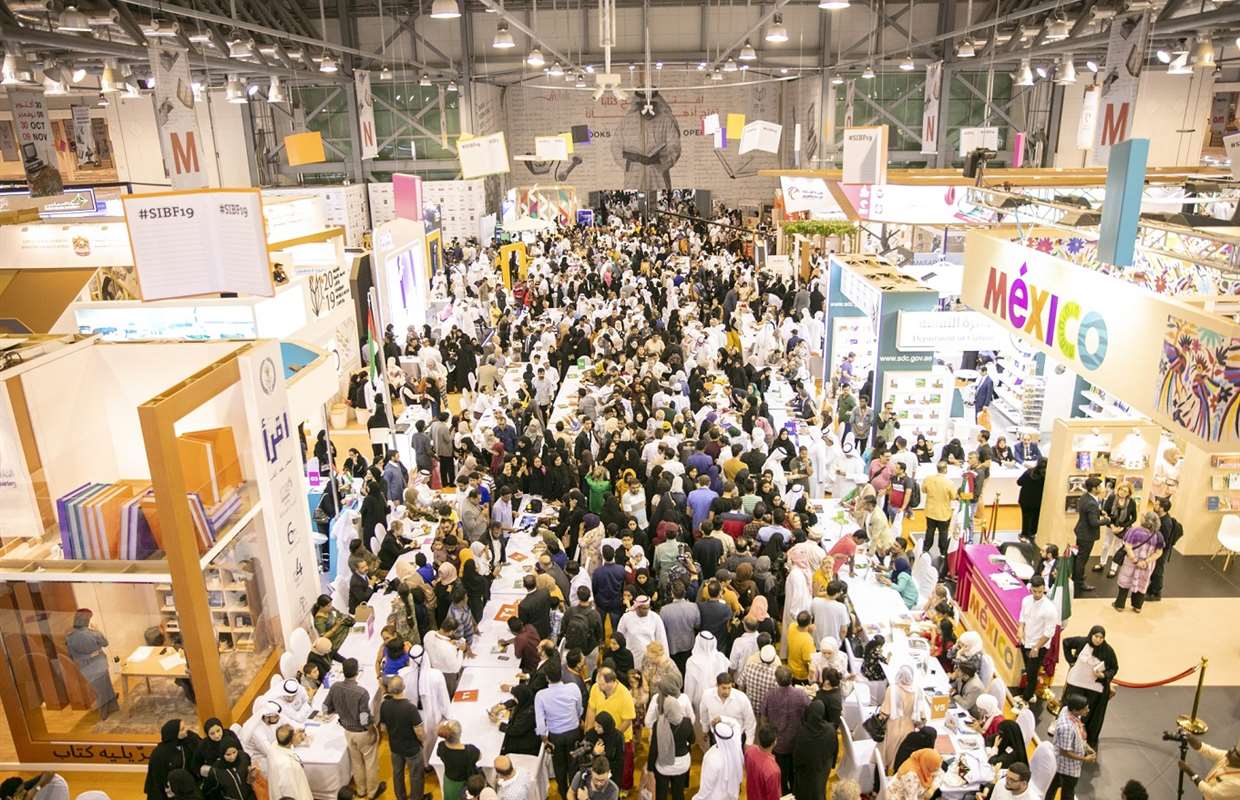 Sharjah International Book Fair sets a Guinness World Record: Most authors signing their own book simultaneously in one location